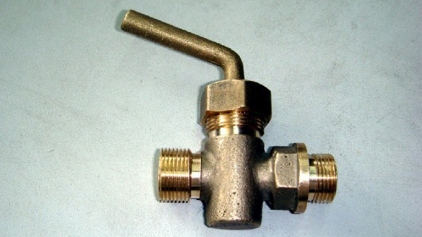 船用日標(biāo)青銅旋塞閥JIS F7387實(shí)物圖1 船用日標(biāo)青銅旋塞閥JIS F7387實(shí)物圖