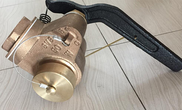 船用閘閥型測深自閉閥 JIS F3019實物圖1 船用閘閥型測深自閉閥 JIS F3019實物圖