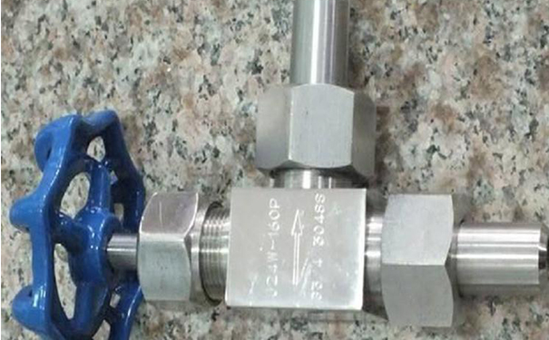 J24W/H外螺紋角式針型閥實(shí)物圖1 J24W/H外螺紋角式針型閥實(shí)物圖